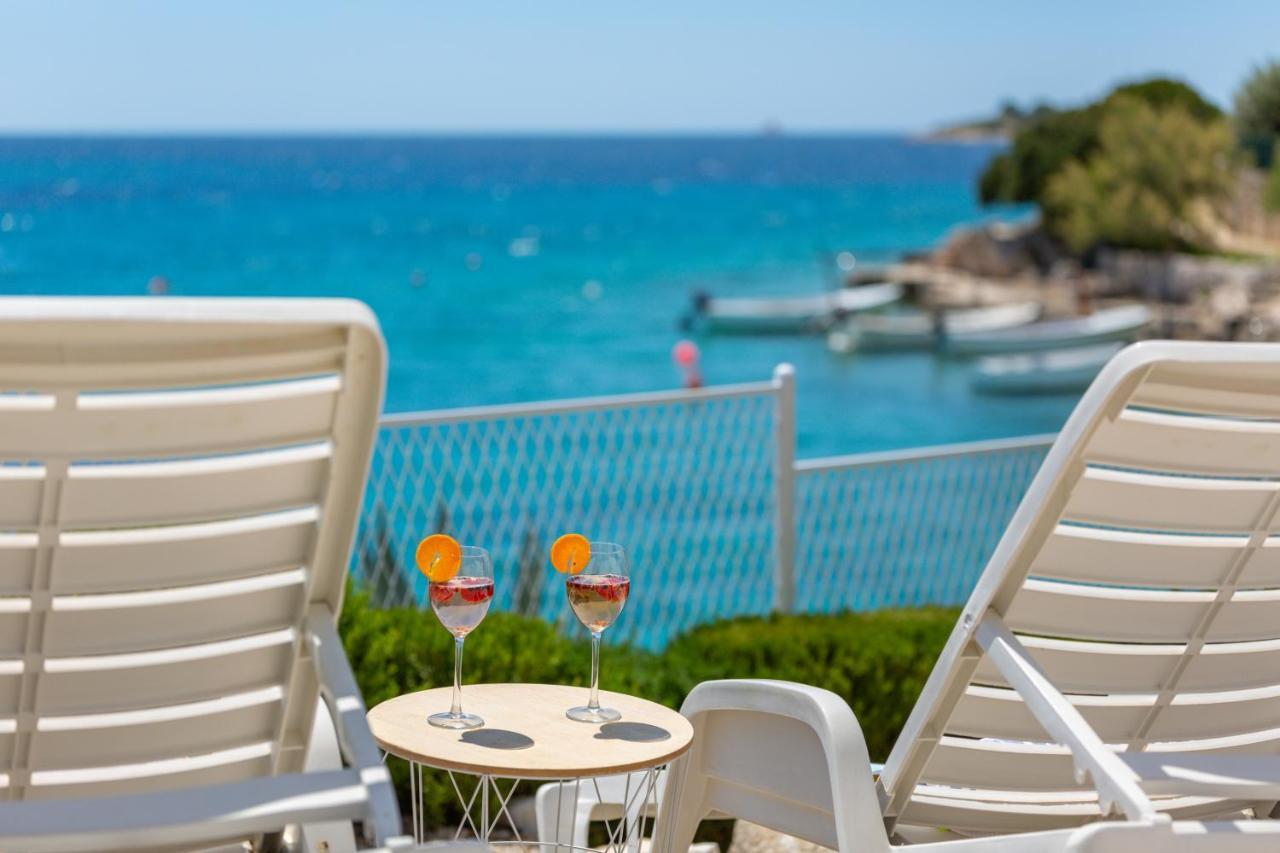 Apartments Villa Zrinka - Last Season Ever! โรกอซนิซา ภายนอก รูปภาพ