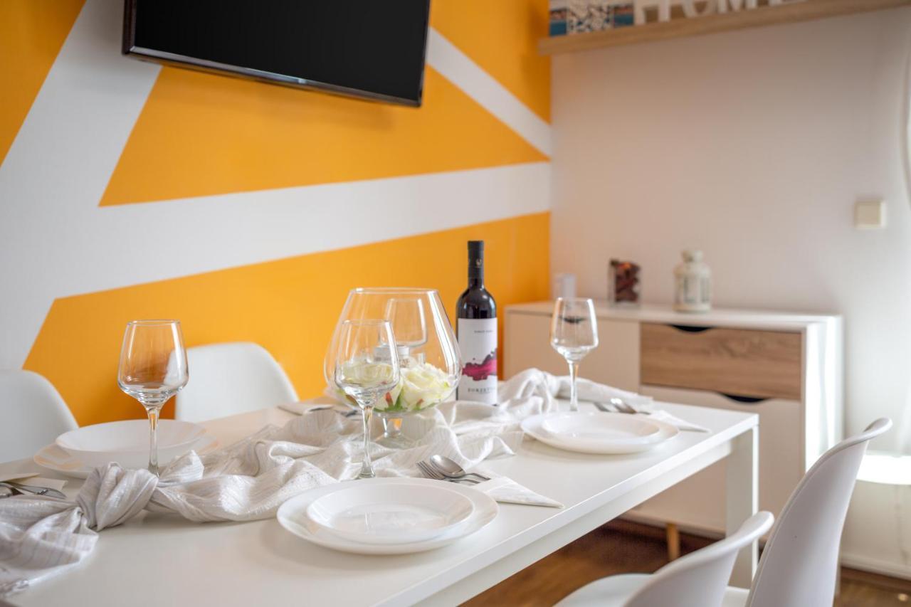 Apartments Villa Zrinka - Last Season Ever! โรกอซนิซา ภายนอก รูปภาพ