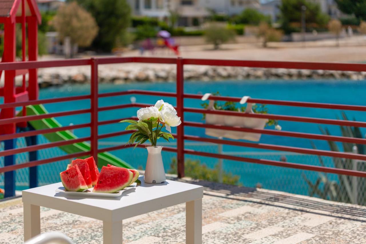 Apartments Villa Zrinka - Last Season Ever! โรกอซนิซา ภายนอก รูปภาพ